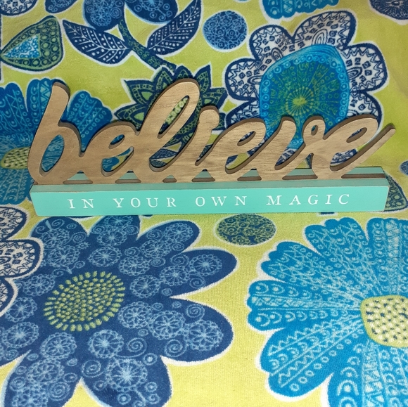 Decorative Wood Sign Believe In Your Own Magic - Picture 2 of 8